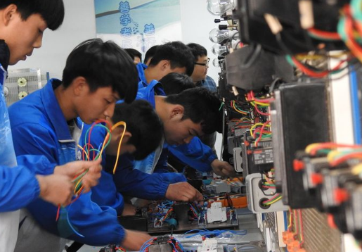 石家莊教聯(lián)高級職業(yè)中學(xué)電氣設(shè)備運行與控制招生