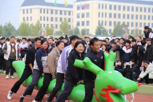 重磅利好！保定 8 個(gè)貧困縣學(xué)子就讀石家莊東華鐵路學(xué)校補(bǔ)助政策全解析